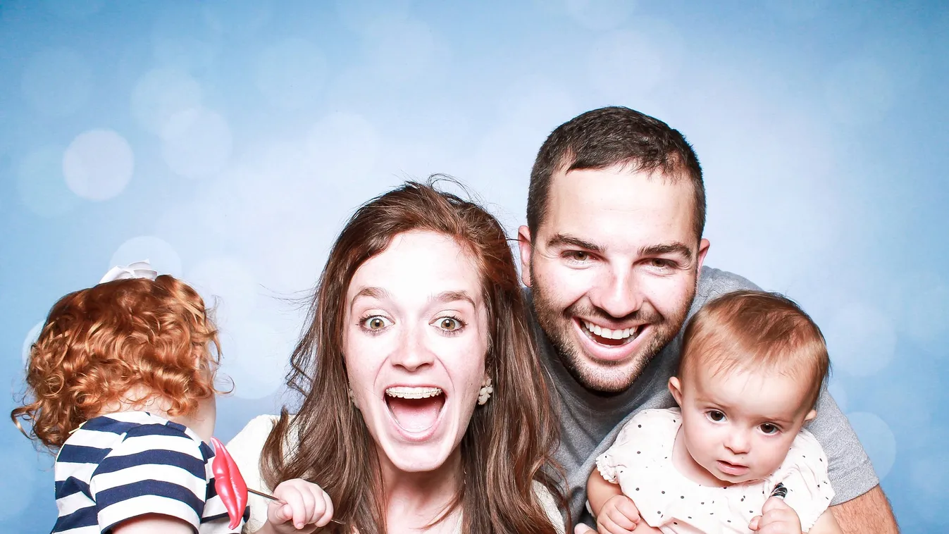 Tiszta vizet önt a pohárba a NAV: itt van minden a gyermeket nevelő szülők adó-visszatérítéséről