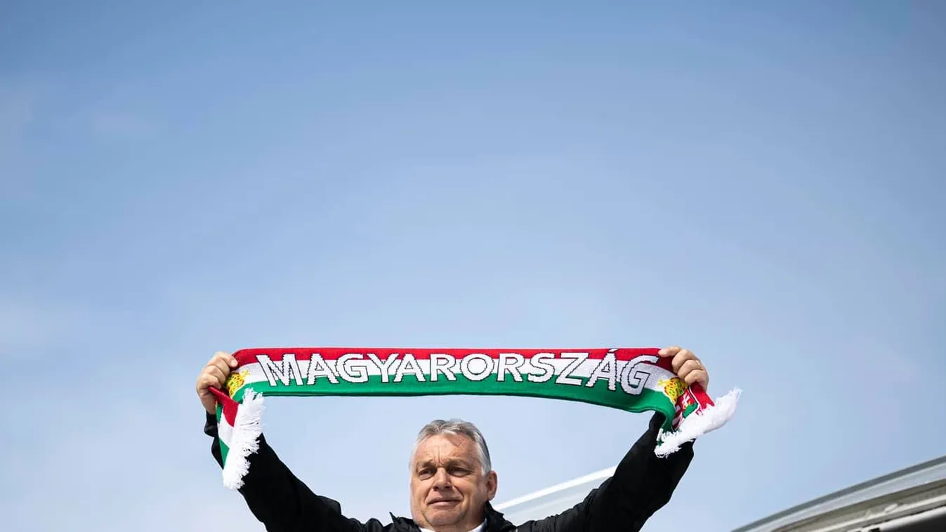 "Ez a törvény" - Orbán Viktor sportolókat díjazott
