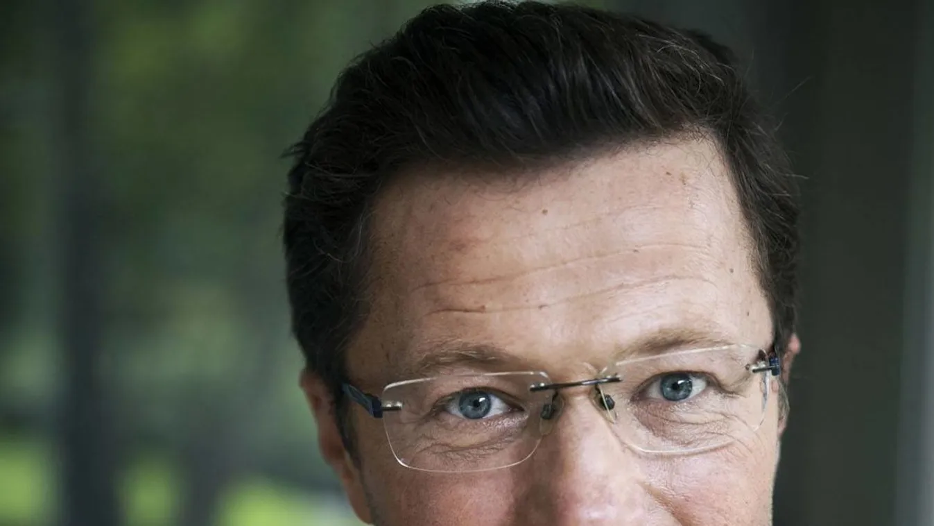 Megdöbbentő helyzetben fotózták le Stohl Andrást