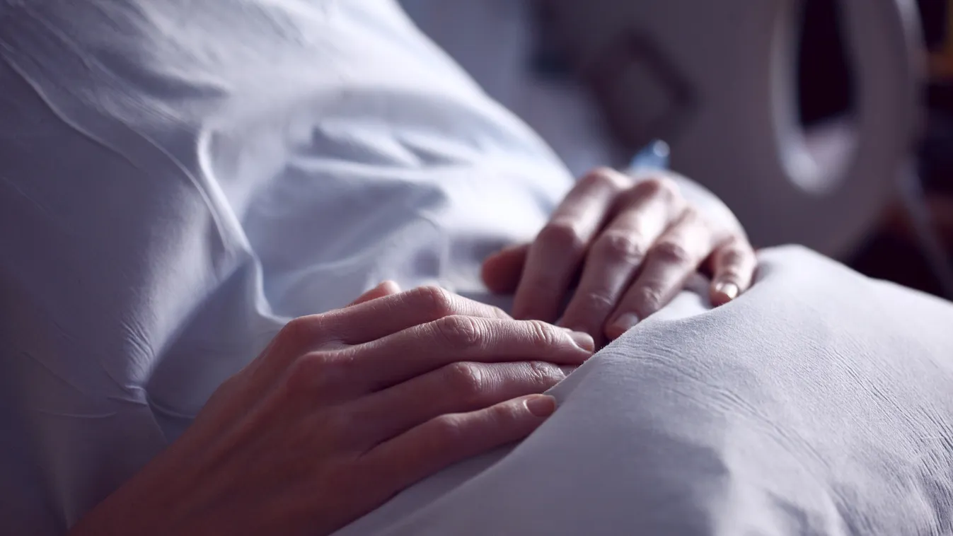 Horrorbaleset a horvátországi nyaraláson: kómába esett a fiatal, szőke szépség