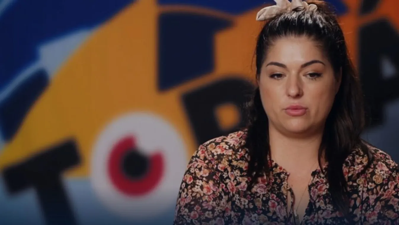 Sikítva tépte le magáról a harisnyát a TV2 sztárja - Videó