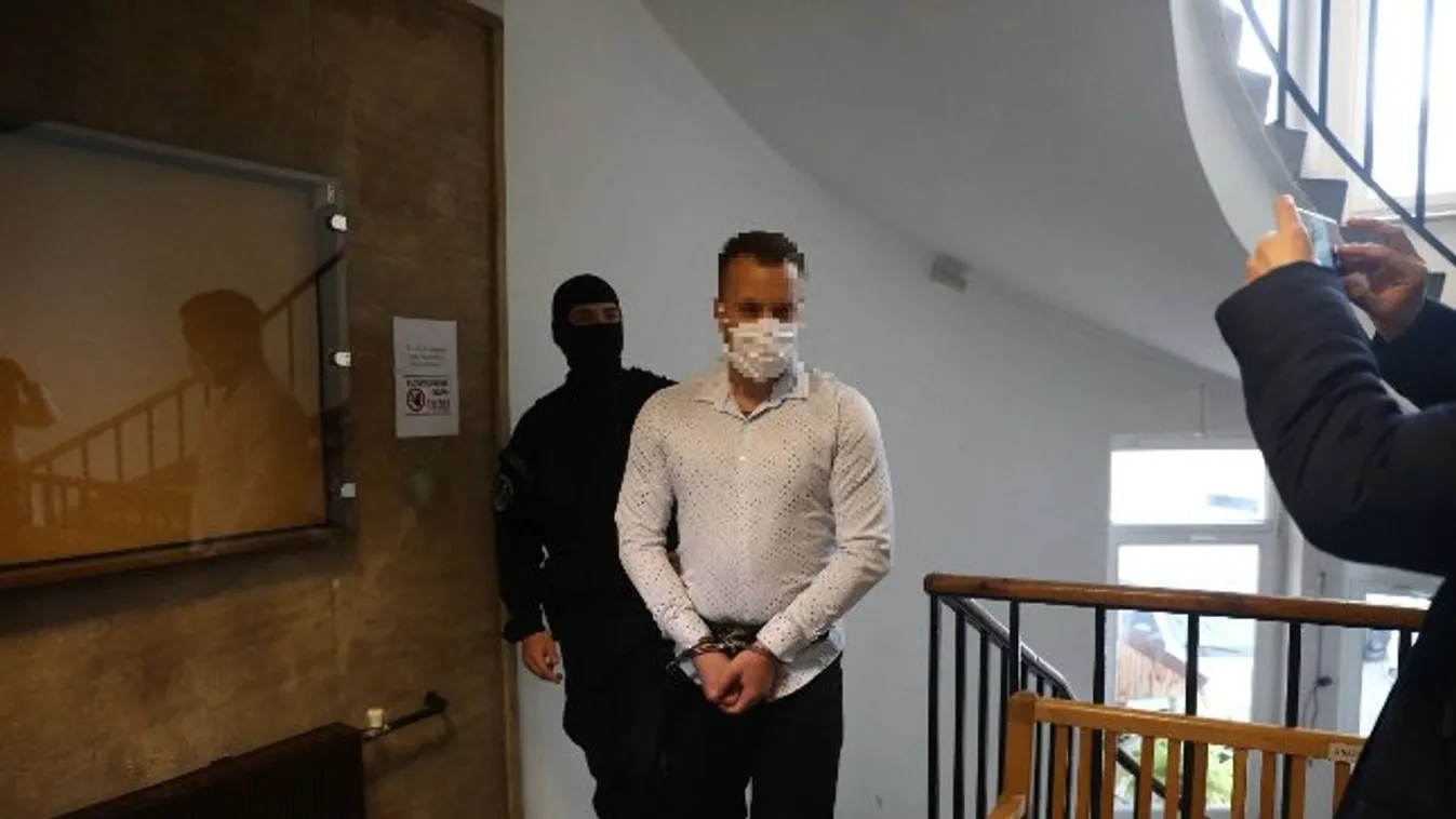 Ma eldől Fekete Dávid sorsa - Így érkezett meg a bírósági tárgyalásra - Videó