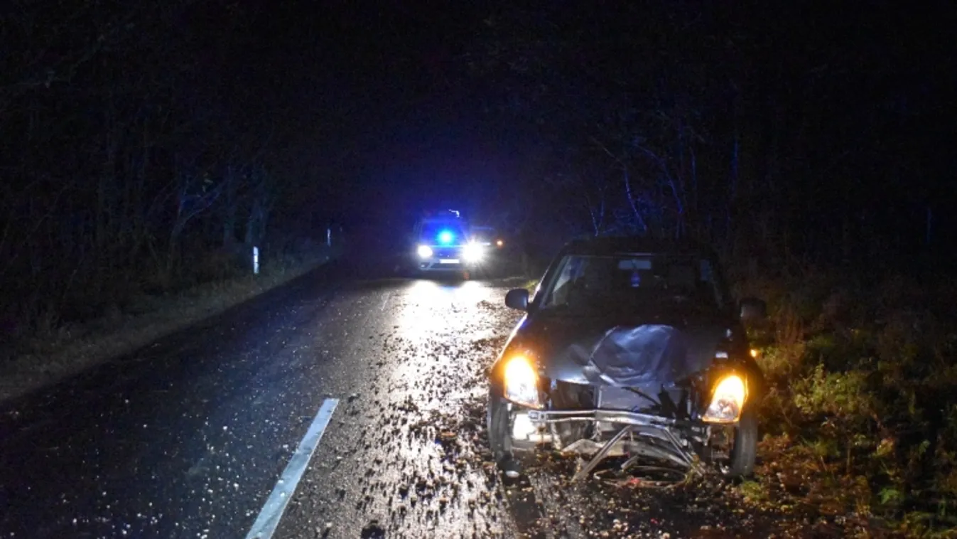 Friss képeket kaptunk: csúnyán összetört a Suzuki, a gyorshajtó sofőrt kórházban ápolják