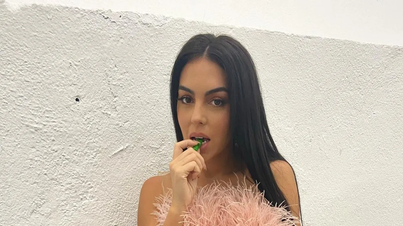 Nagyon türelmetlen, Ronaldo szerelme tündéri fotóval üzent a kórházból