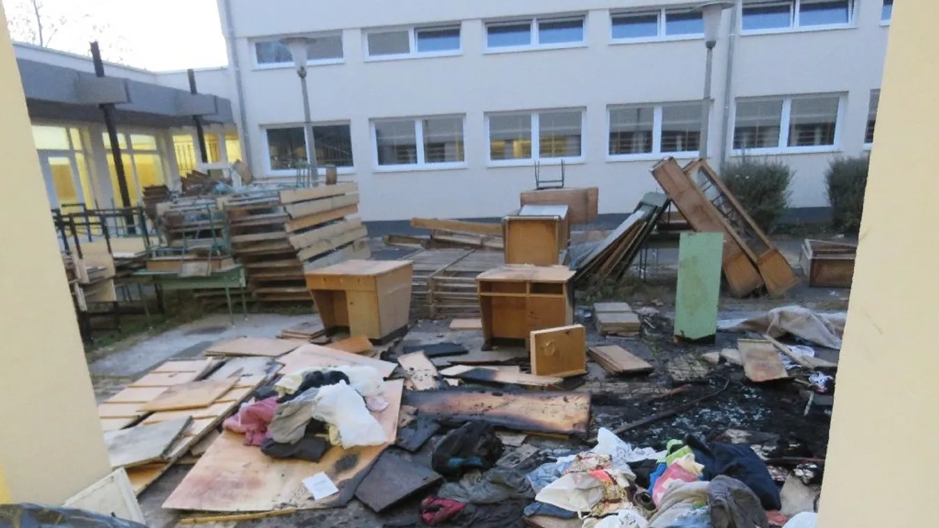 Elfogták a szegedi iskolában őrjöngő gyerekeket - Fotók