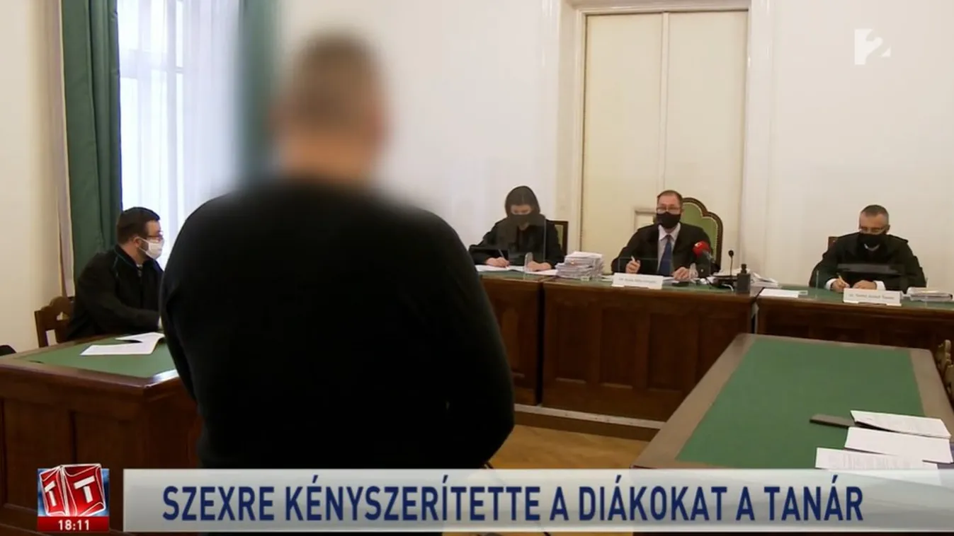 Gyomorforgató részletek: Szexre kényszerítette a diákokat a budapesti tanár - Videó
