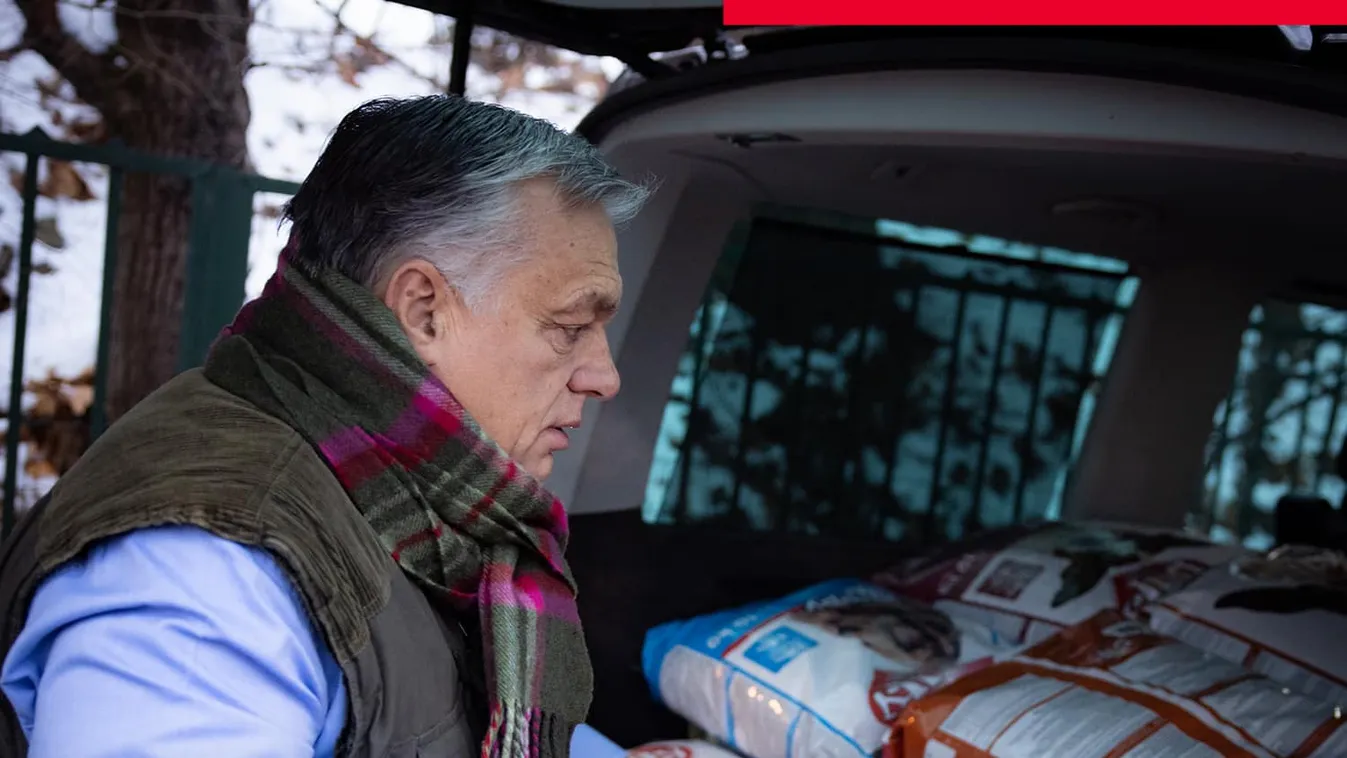 Orbán Viktor állatotthonba látogatott, ajándékot is vitt – Videó