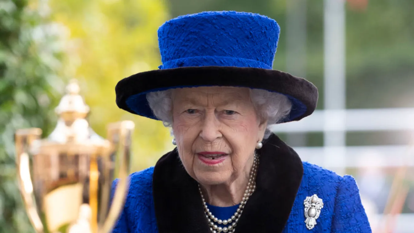 Kiderült a királynő titka: Ezt a trükköt alkalmazza