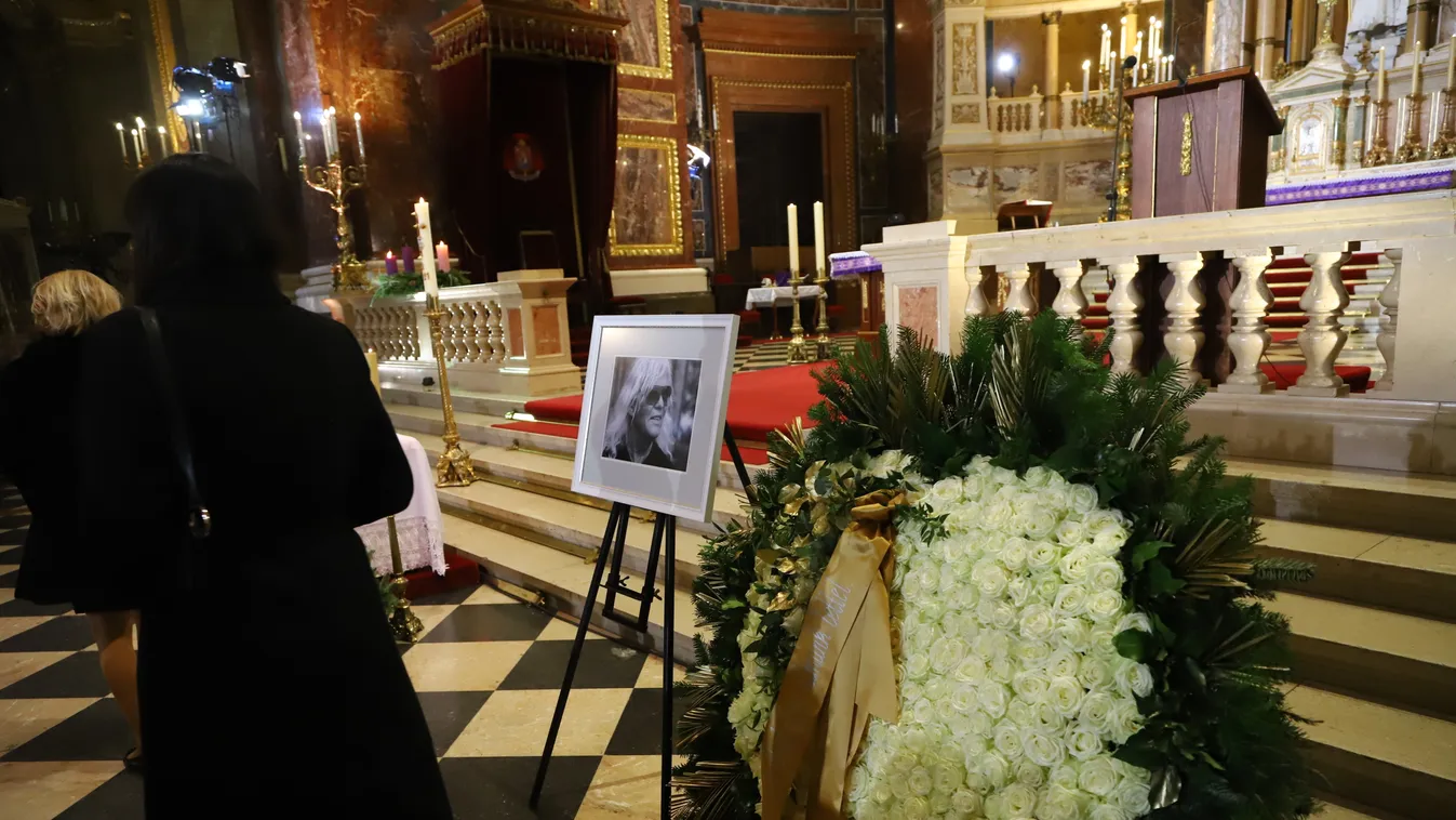 Életemben nem volt ilyen nehéz fellépésem: Frenreisz Károly elcsukló hangon búcsúzott