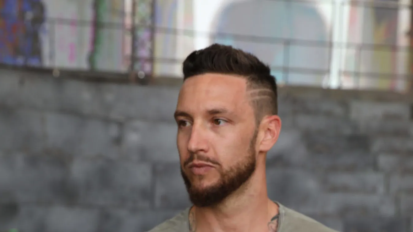 Shane Tusup szerelmes fotóval üzent Szabó Zsófinak, régóta készült erre