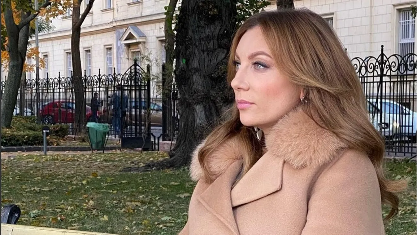 Rúzsa Magdi nem akarja majomszeretettel nevelni hármas ikreit