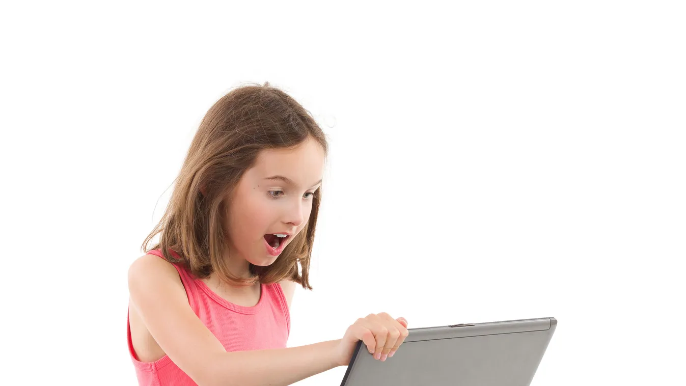 Kiderült: a magyarok a gyermekvédelmet támogatják a genderlobbival szemben