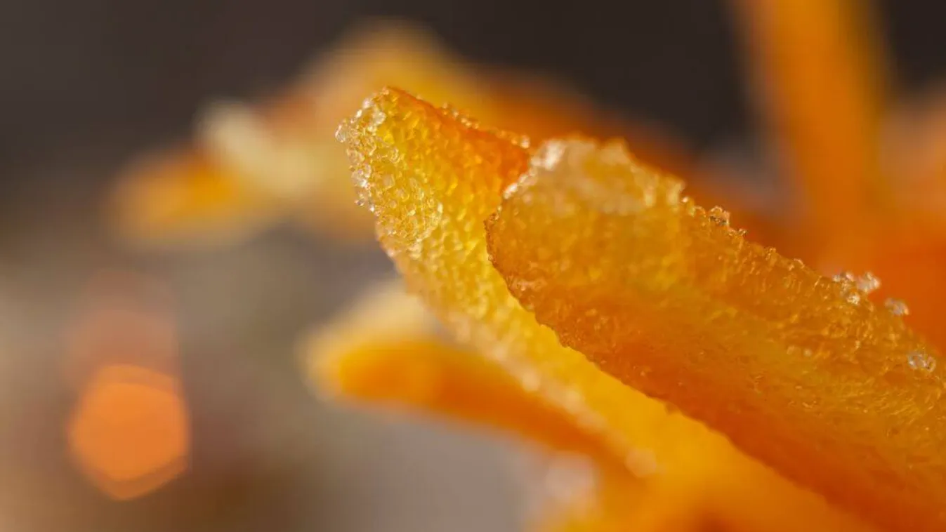 Így készül a friss, illatos kandírozott narancshéj
