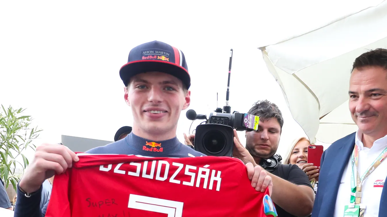 Dzsudzsákért rajongott, most Hamiltont verte - bemutatjuk az "őrült" Max Verstappent