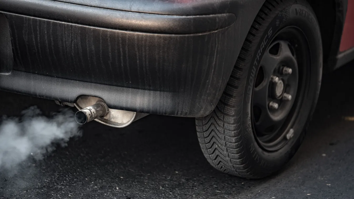 Kell melegíteni a motort, mielőtt elindulunk a hidegben?