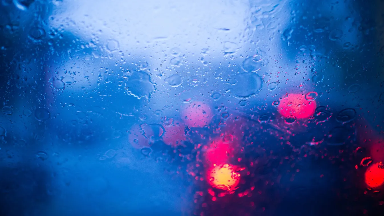 Ezt tanácsolja a katasztrófavédelem, ha mindenképp autóba kell ülni az ónos esőben