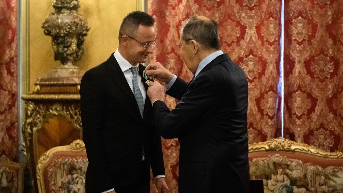 Szijjártó Péter Barátságért kitüntetést vett át az orosz külügyminisztertől