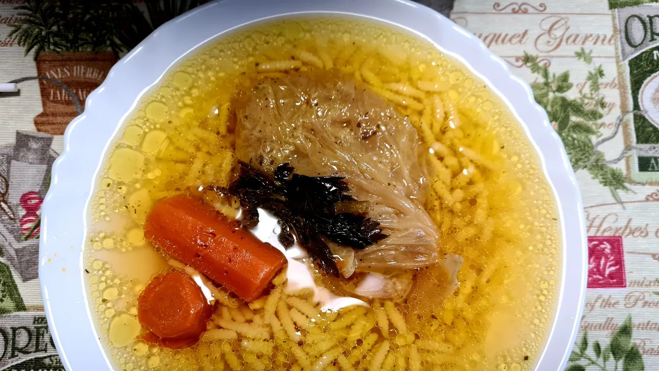 Anyukám főztje a legfinomabb: Tyúkhúsleves szívvel-lélekkel