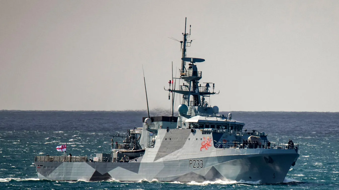 Döbbenetes konfliktus Európa szívében: Hadihajókkal fenyegeti egymást Franciaország és Nagy Britannia