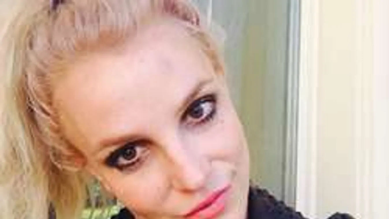 Britney Spears fájdalmasan jól néz ki bikiniben