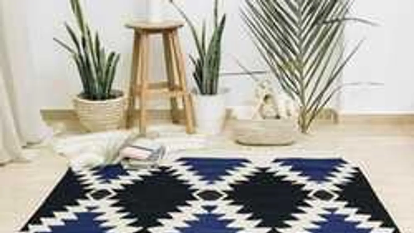 Szórj sót a szőnyegre, és bámulatos lesz az eredmény!