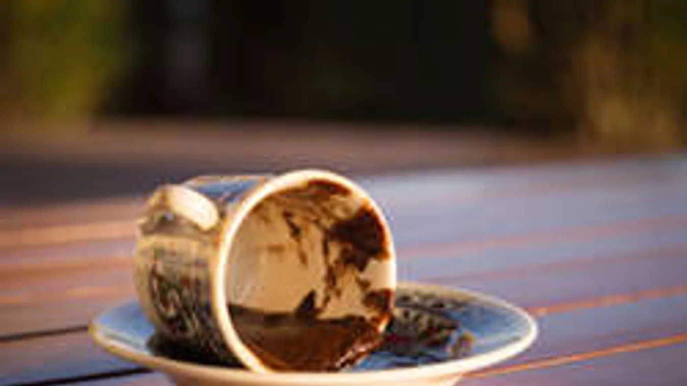 A lustáknak lett igazuk: Ezért nem szabad soha elmosni a kávéscsészét