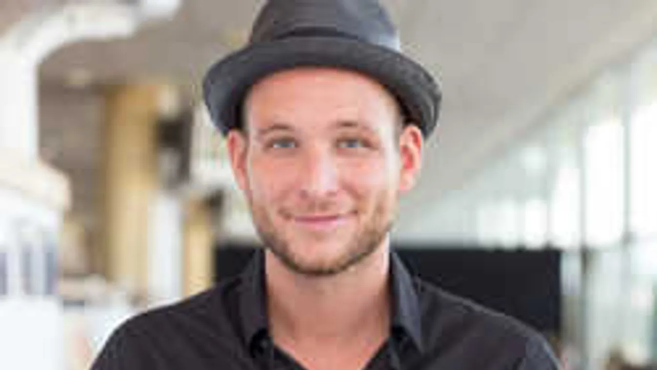 Istenes Bence megmutatta kölni otthonát