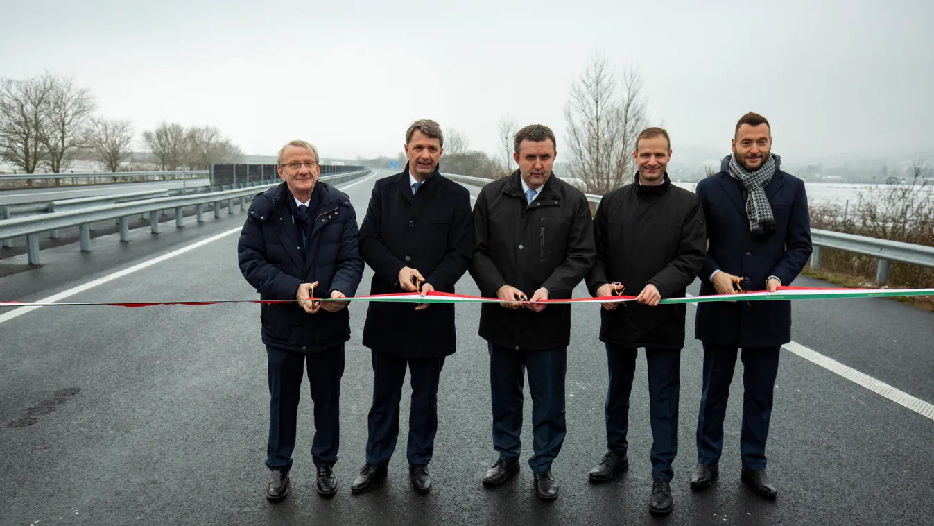 NAGY László; CSERESNYÉS Péter; PALKOVICS László