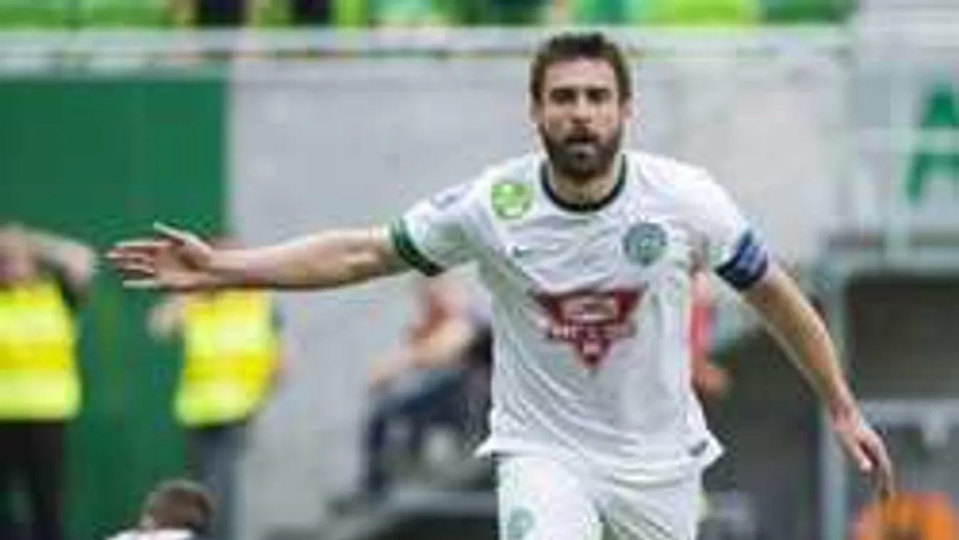 Böde Dani kitálal: furcsa szokásokról beszél