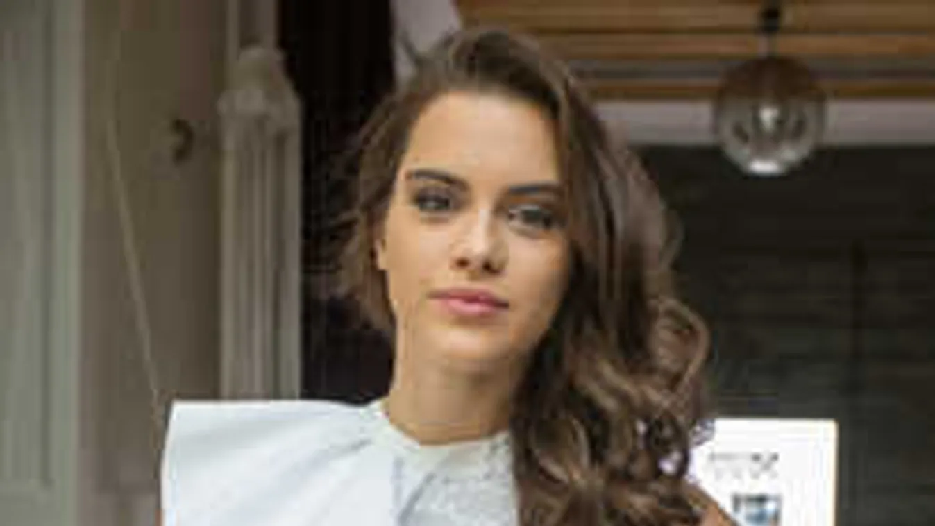 Borzalmas, ami a magyar sztár lábával történt