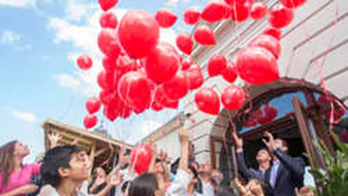 Idén is dübörög a MikulásGyár!