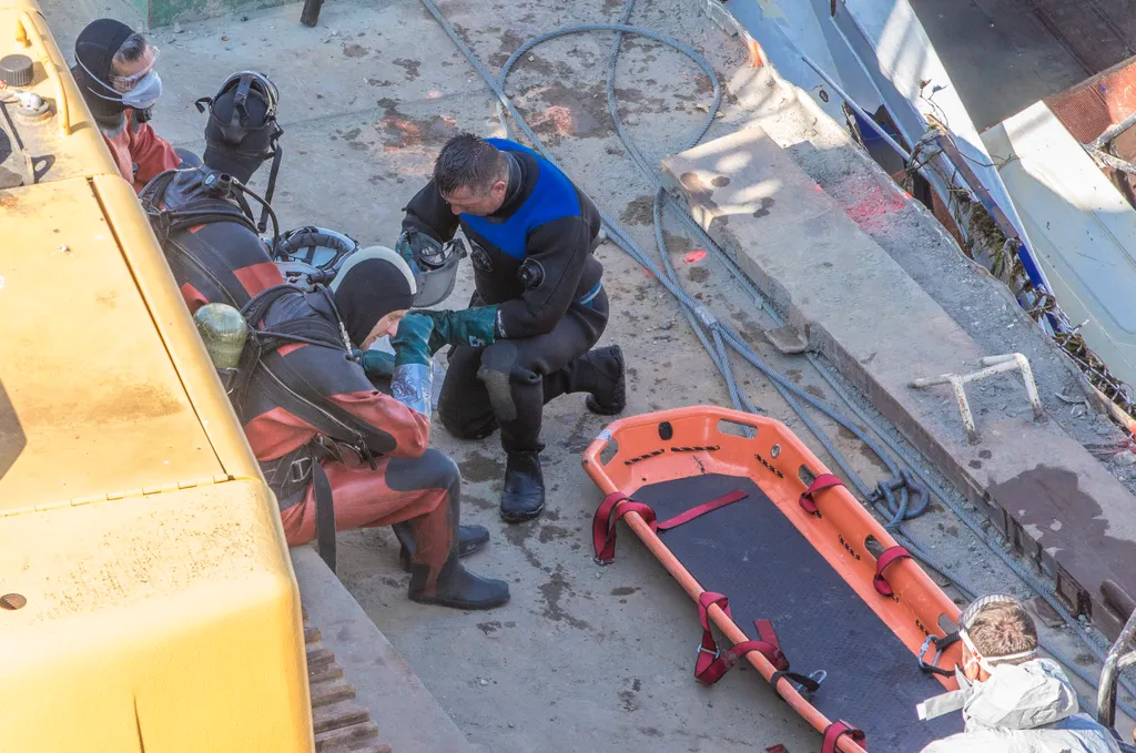 Köztük volt a Hableány magyar kapitánya és a dél-koreai kislány is az édesanyja ölében