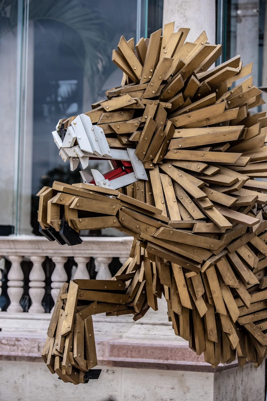 20200501_budapest_korona_majus1_varkert_bazar_SULY_Ripost_10