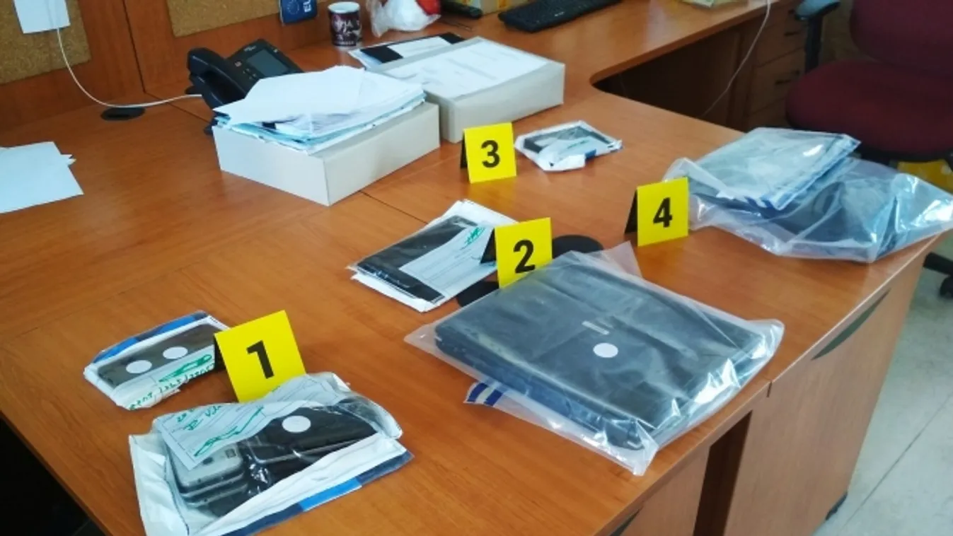 Rettenet Ózdon: pornófelvételeket készített saját gyerekeiről egy pár