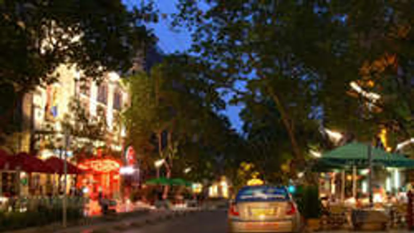 Botrány Budapesten: Magyar fiatalokra támadtak a belvárosban!