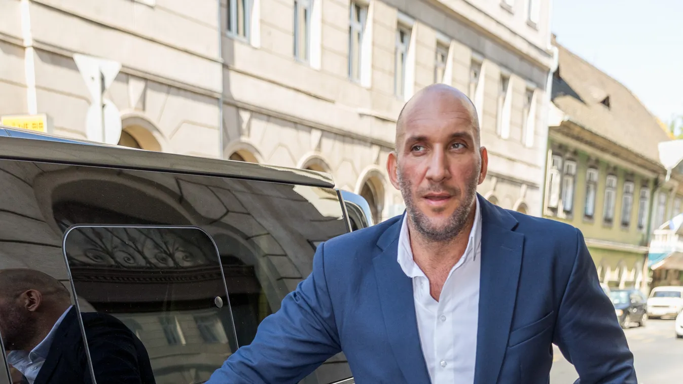 Puzsér bunkósbottal támadt Berkire: „Ragacsos moslék”