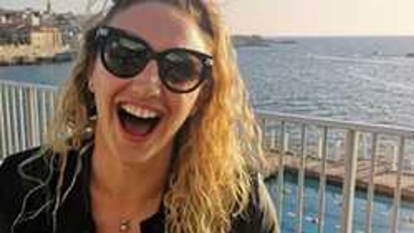 Érdekes fotó, ilyen úszófelszerelésben még nem láttad Hosszú Katinkát