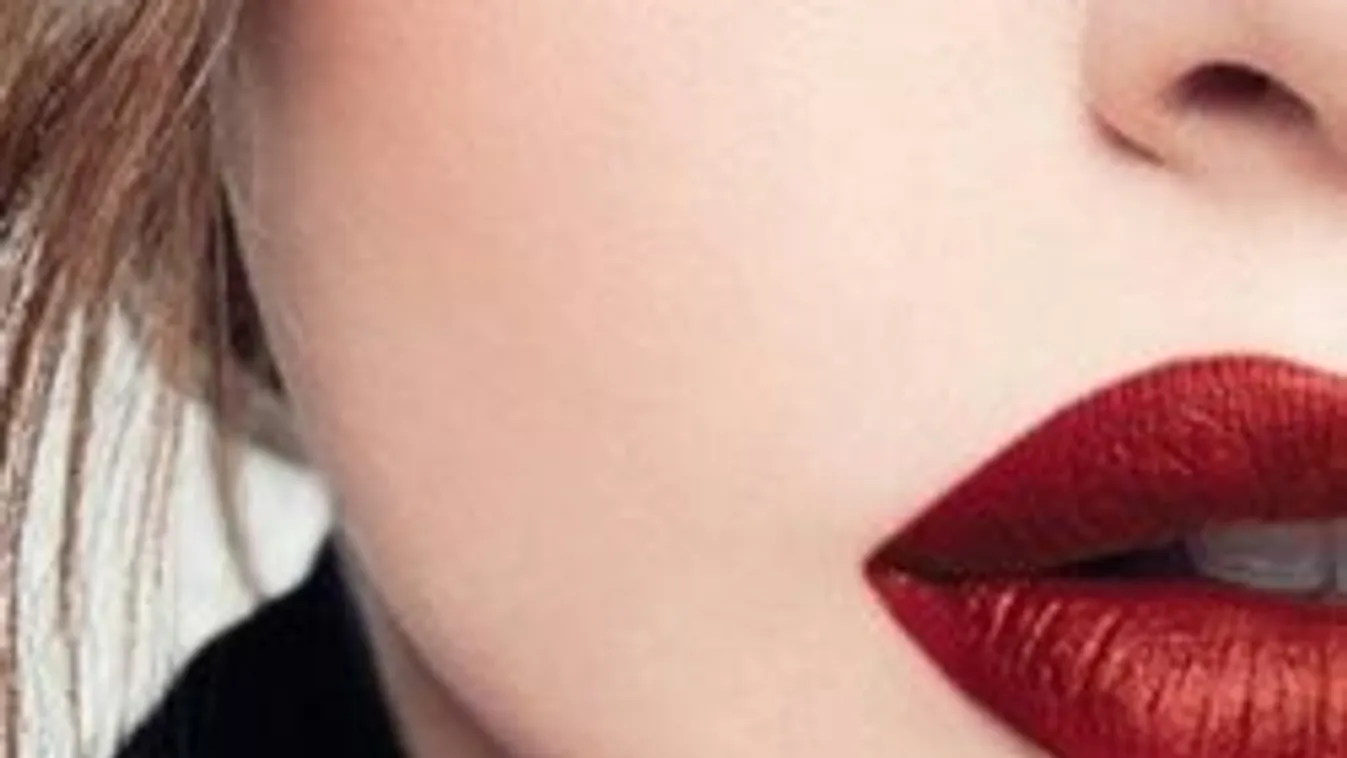 Így marad szép sokáig a rúzsod: mutatjuk a trükköt!