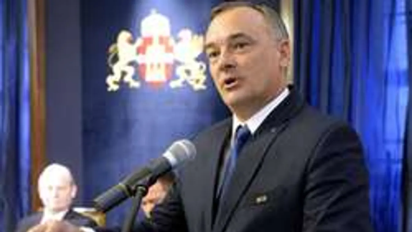 Sorra hullanak a fejek, Borkai Zsolt is távozik? Válaszol az elnök