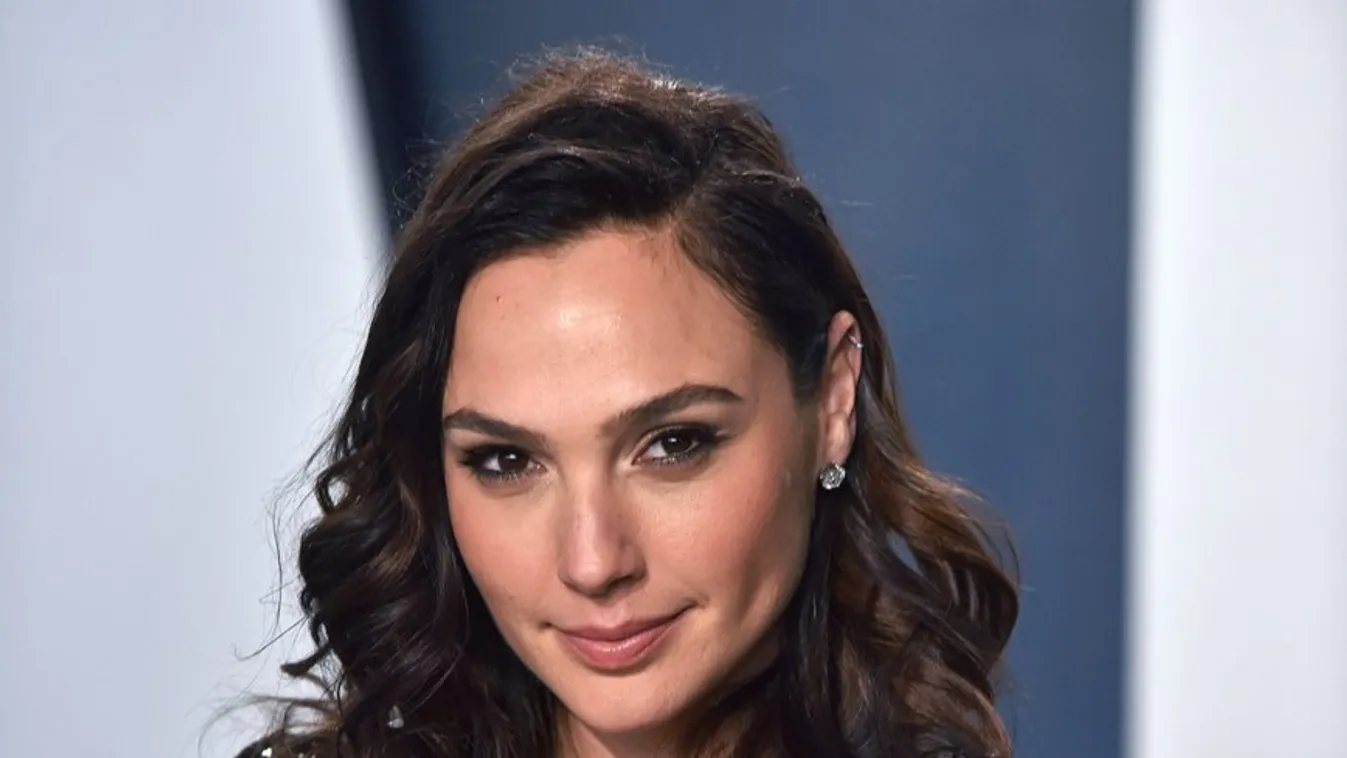 Beverly Hills, United States. 10th Feb, 2020. Gal Gadot arrives for the Vanity Fair Oscar party at the Wallis Annenberg Center for the Performing Arts in Beverly Hills, California on February 9, 2020. Photo by Chris Chew/UPI Credit: UPI/Alamy Live News