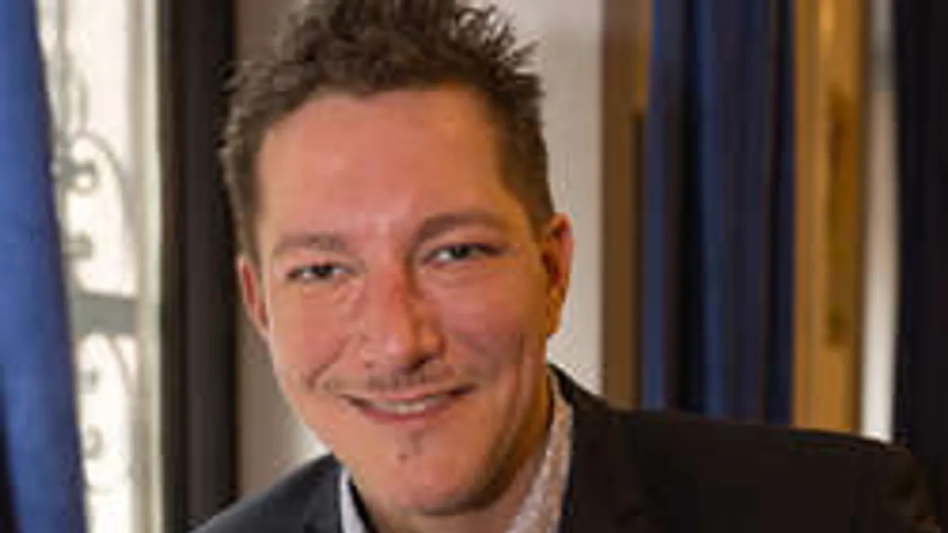 Ezért hagyja ott Németh Kristóf a Játékszín igazgatói székét