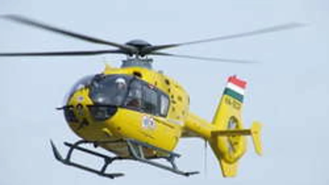 Súlyos baleset Dunavarsánynál! Mentőhelikopter viszi a sérülteket