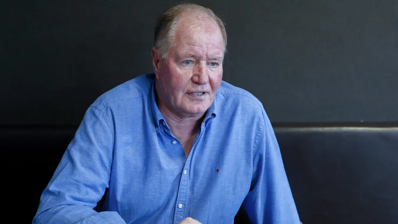 Kemény Dénes a vakcinákról beszélt, ezt gondolja a fiatalok oltásáról