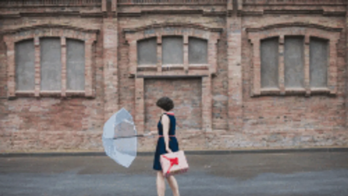 Váratlan záporok jönnek a melegben, a szél tovább borzolja a kedélyeket