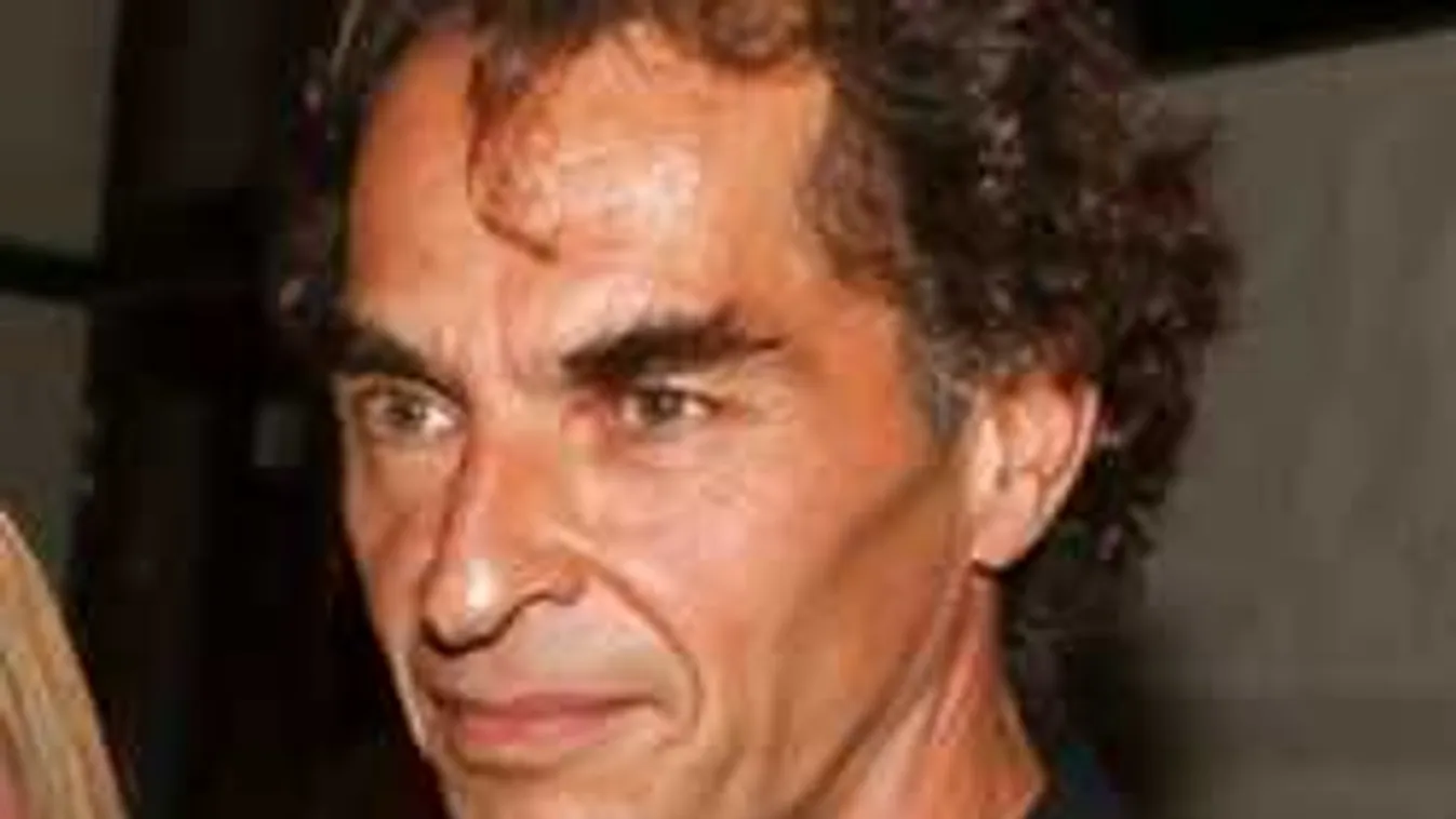 Sosem látott fotó került elő Palik Lászlóról!