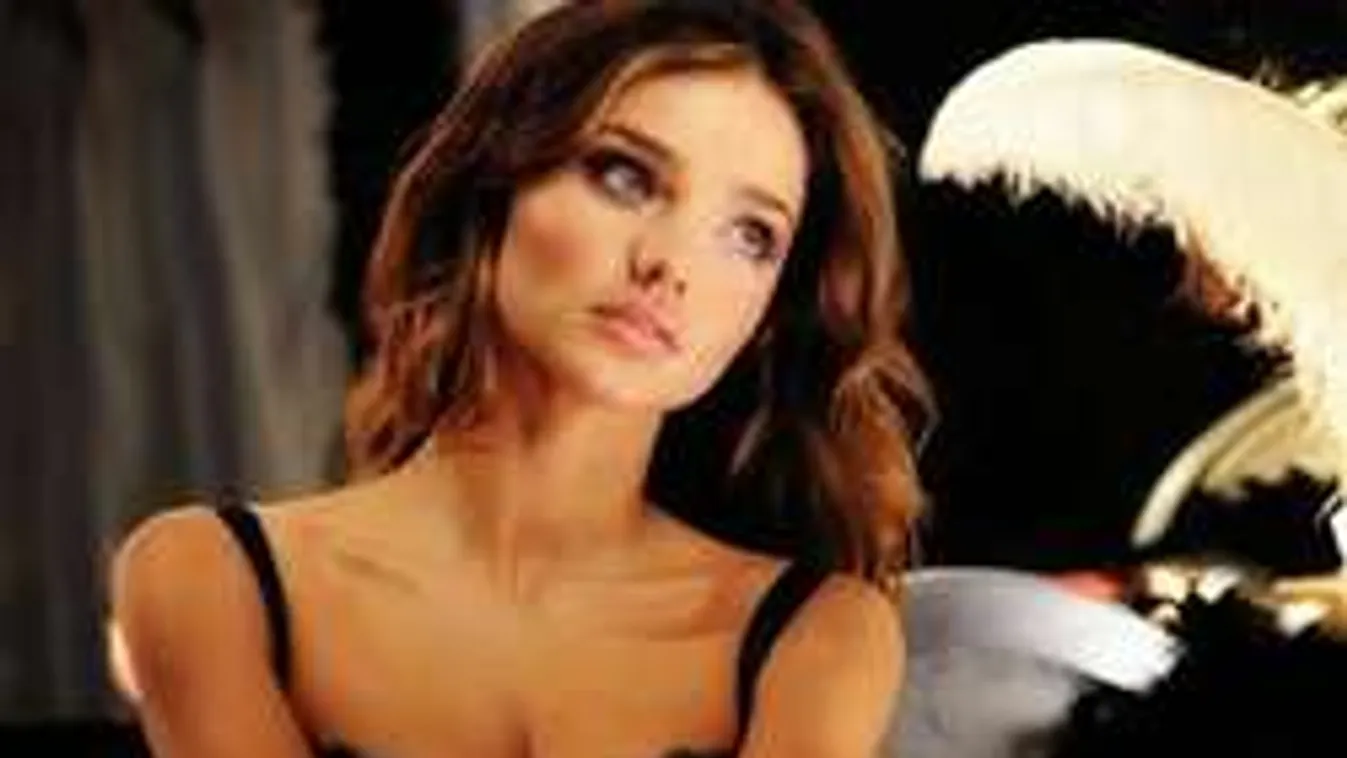 Sokkoló képek! Így végezték ki a sztárhoz betörő férfit