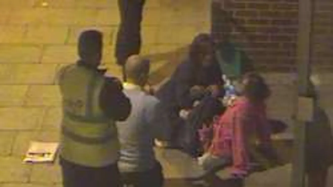 A Vatikán mellett, egy papírdobozban szülte meg gyermekét