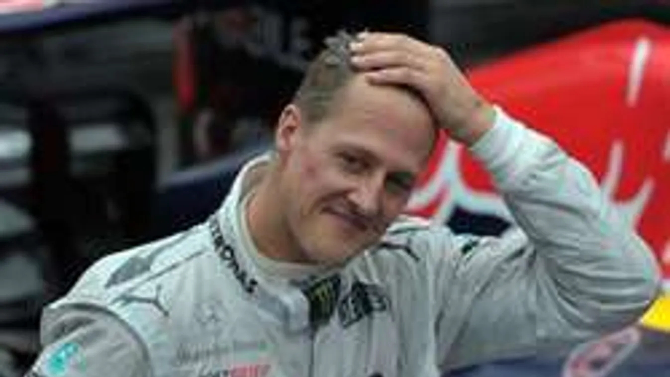 Lefényképezték Schumachert a kórházi ágyán