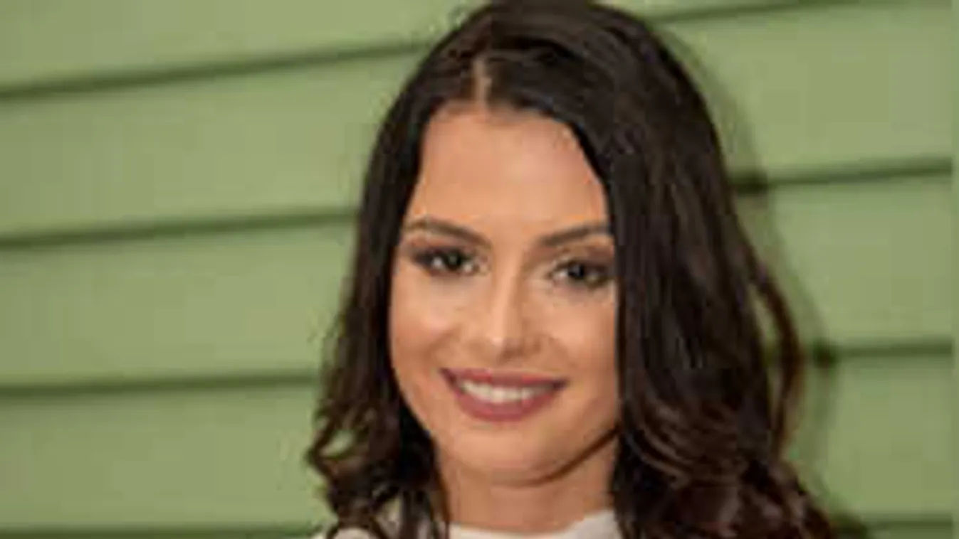 Így hosszabbítják meg a nyarat a magyar sztárok