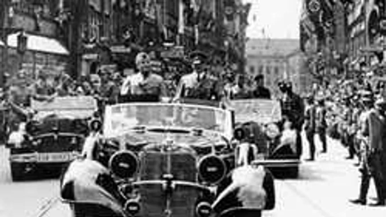 Bizarr licit kezdődött: Vajon kié lesz Hitler birodalmi luxusautója?